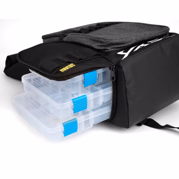 Shimano Yasei Ryggsäck 27 × 15 × 45 cm är en smidig och praktisk ryggsäck från Shimano, perfekt för sportfiskaren som vill ha med sig utrustning på ett enkelt sätt.