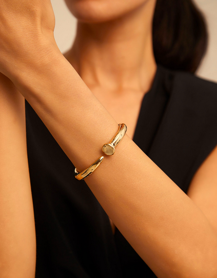 Spik formad bangle guld