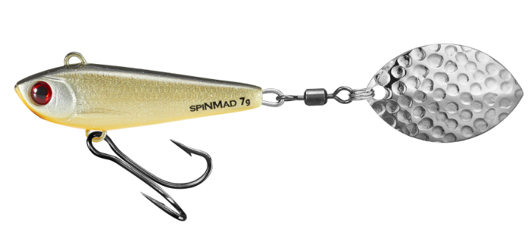 SPINMAD PRO SPINNER 7 g är ett effektivt spinntailbete för dig som vill fiska aktivt och täcka stora vattenområden. Den roterande skeden skapar tydliga vibrationer