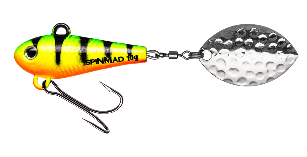SPINMAD WIR 10 g är ett mångsidigt spinntailbete utvecklat för effektivt fiske efter abborre, asp, regnbåge och öring. Den kompakta kroppen ger bra kastlängd