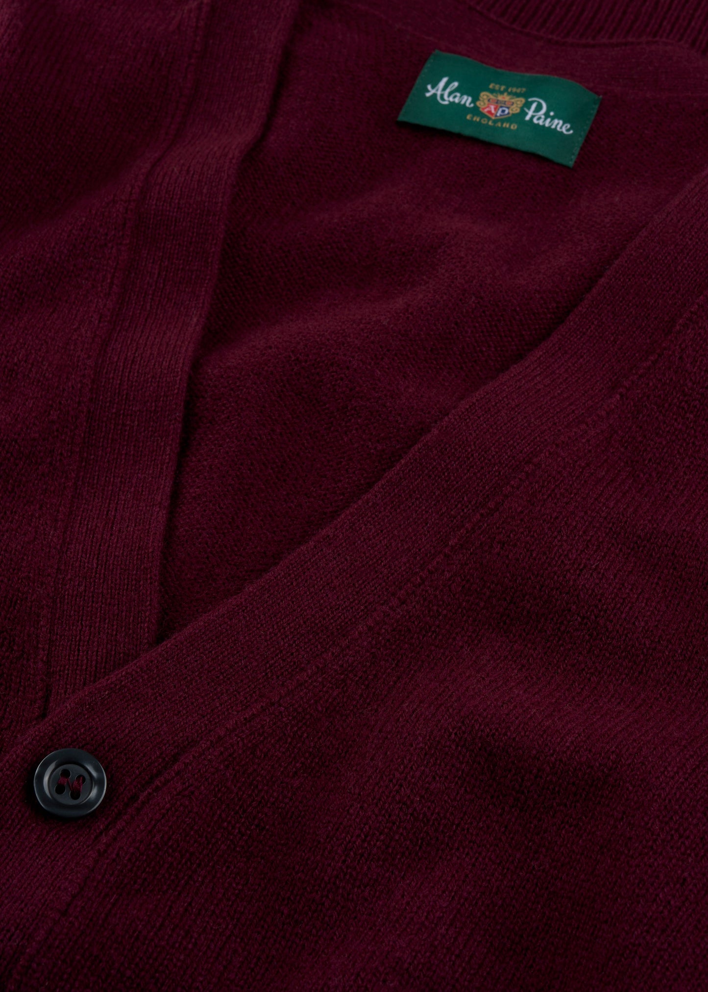 Cardigan 100 % mjuk lammull vinröd från Alan Paine - 4