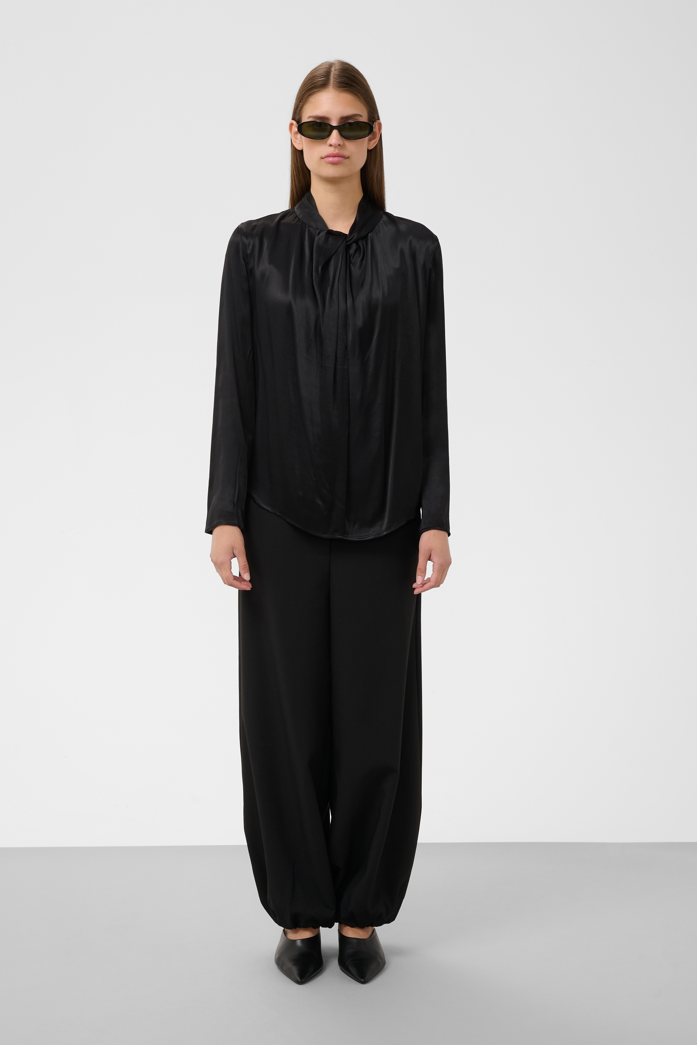 SLNadeya Blouse LS Black - 4