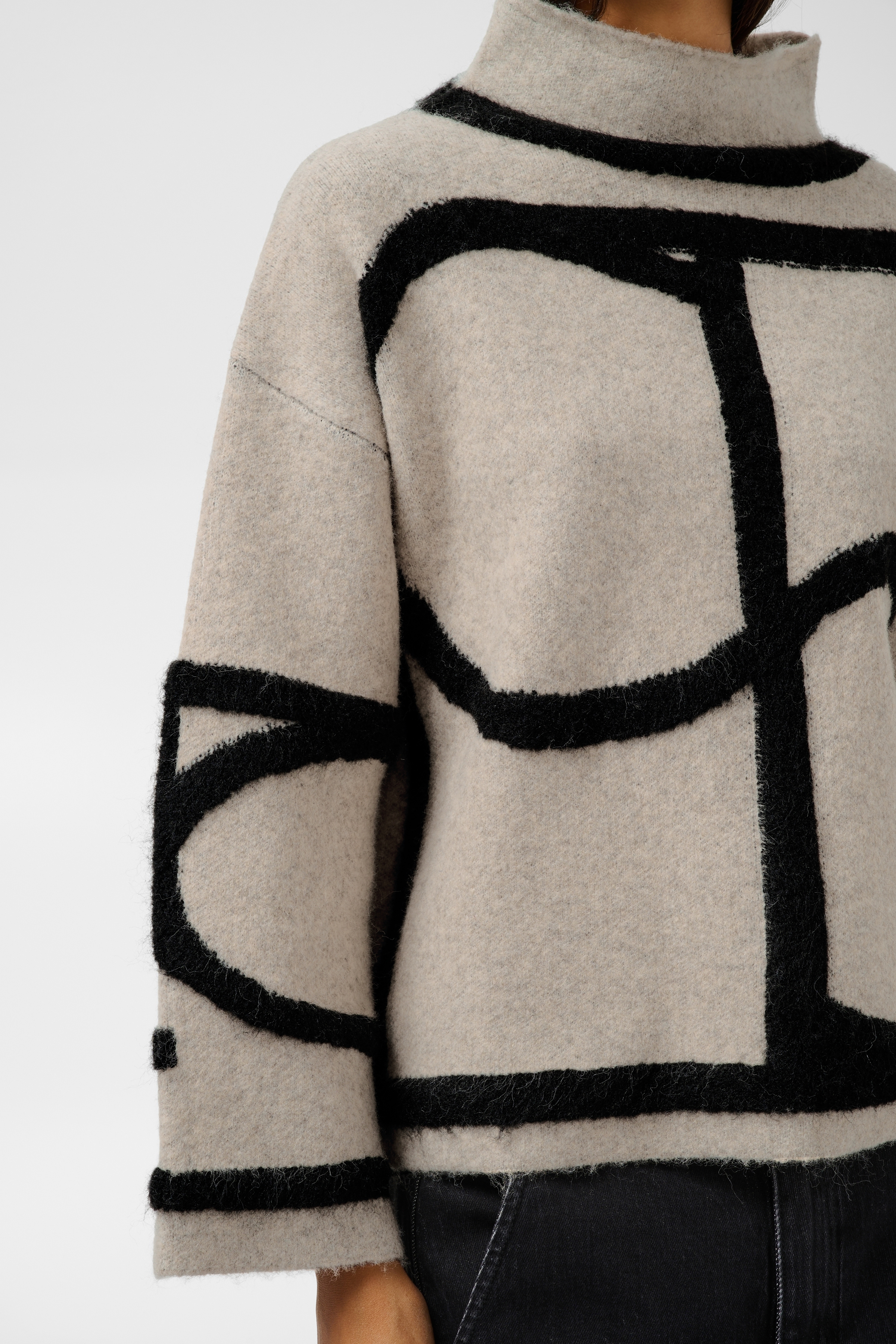 SLSorea Mono Pullover Beige w Black monogram - 3