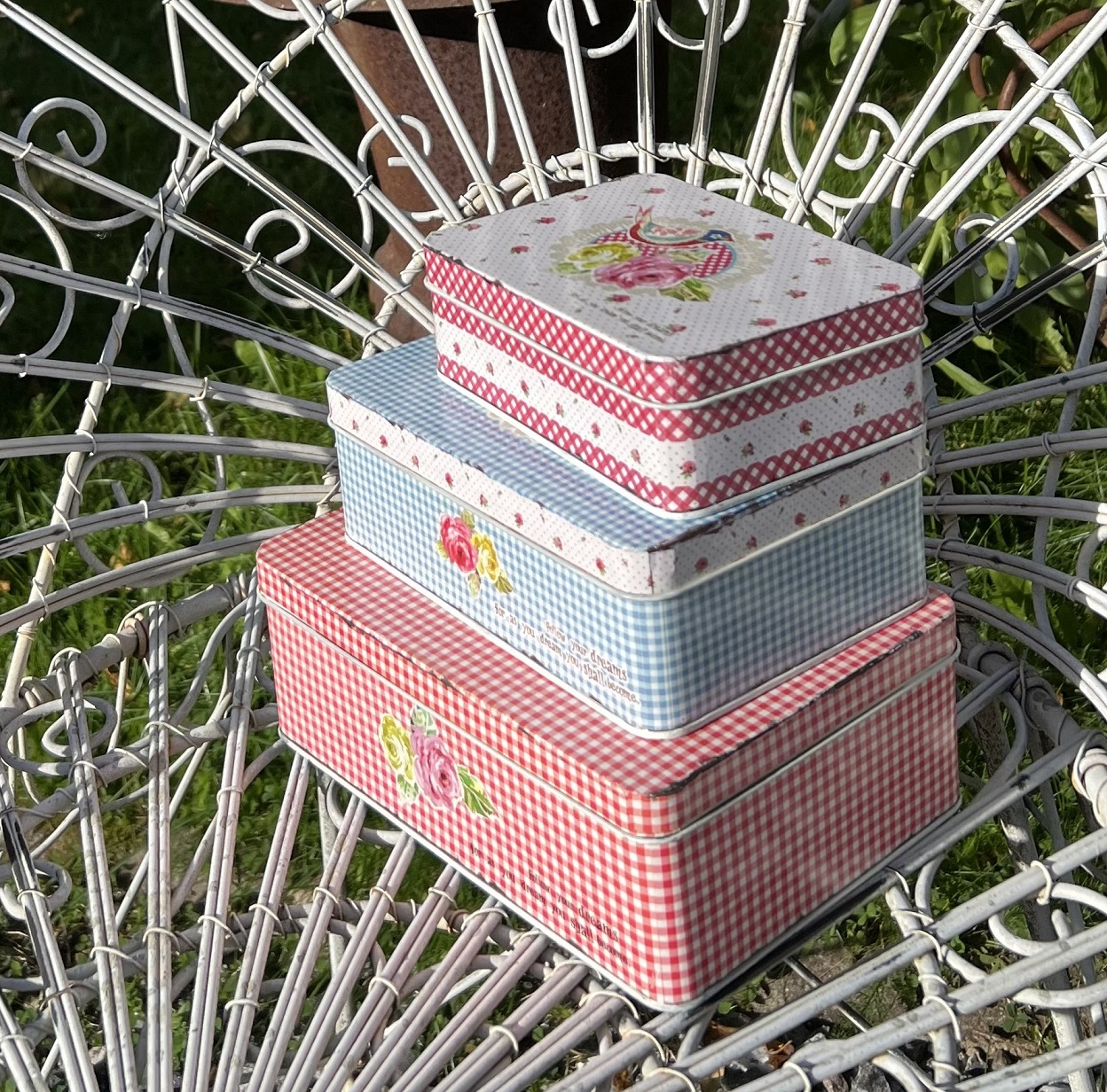 Plåtaskar 3 storlekar Follow your dreams lantlig stil shabby chic 