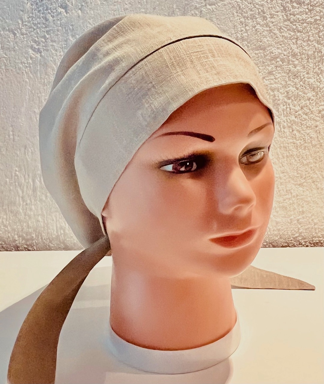 Bonnet/Sjalett Lina  - Sand