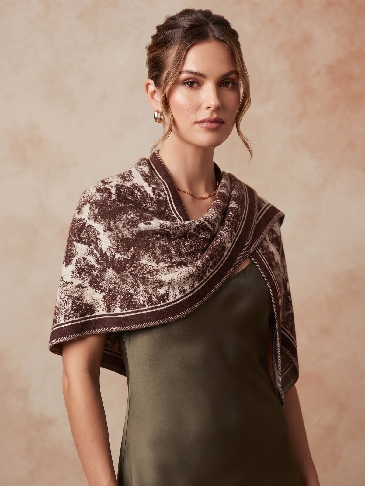 Scarf triangle brown