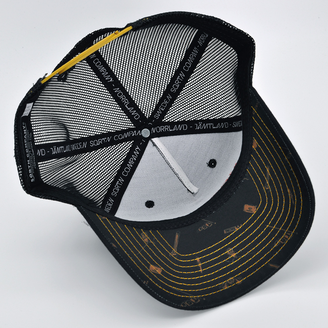 SQRTN - Norrland Racing Trucker Cap Black - 5