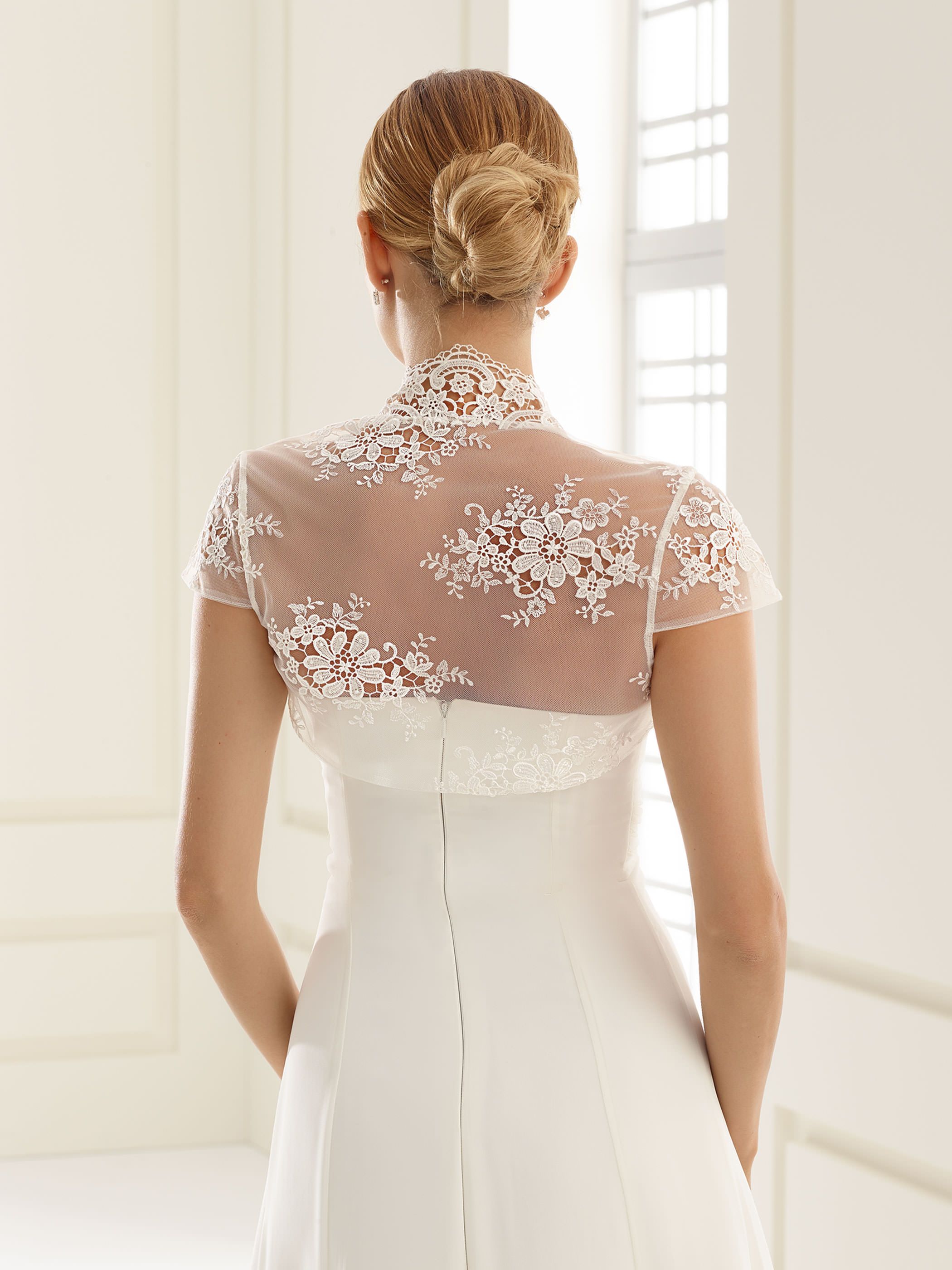Spets bolero E235 - 2