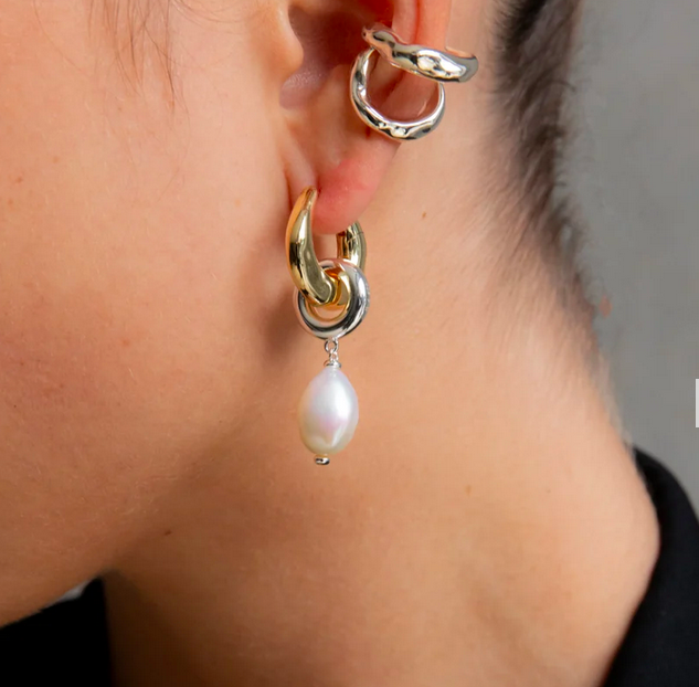 Multiverse Pearl Hoop Örhängen