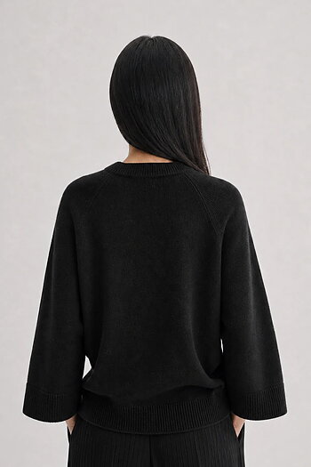 Movesgood - Jonna Top Dark Black