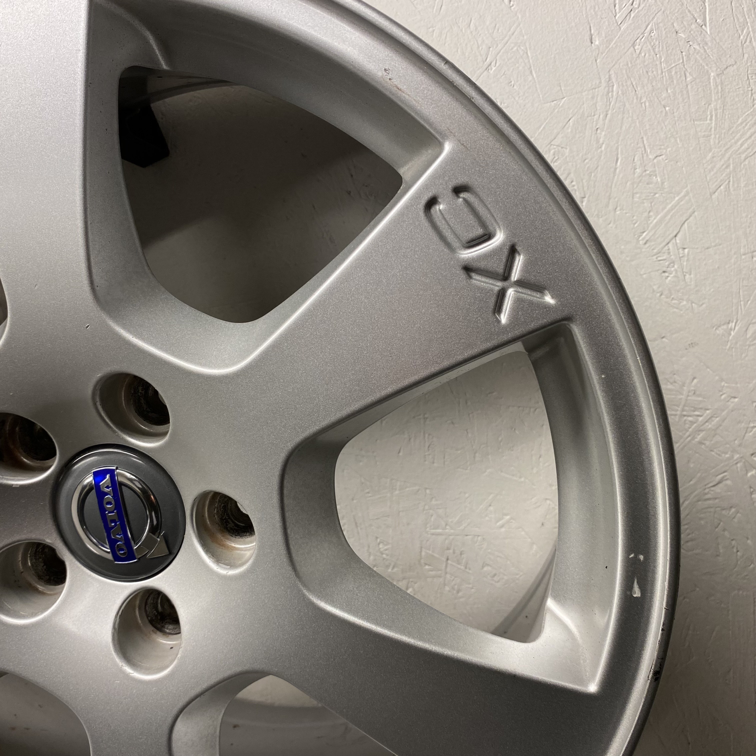 BEGAGNAT | 4 st | 17" VOLVO SEGIN XC60 Alufälgar 30671480 | 5x108 7.5x17 ET55 63.4 - 11