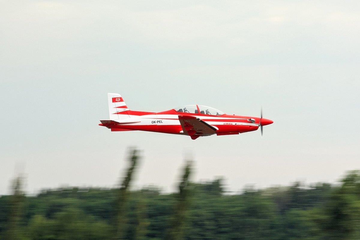 KAVAN Pilatus PC-21 1450mm ARF - red - 22