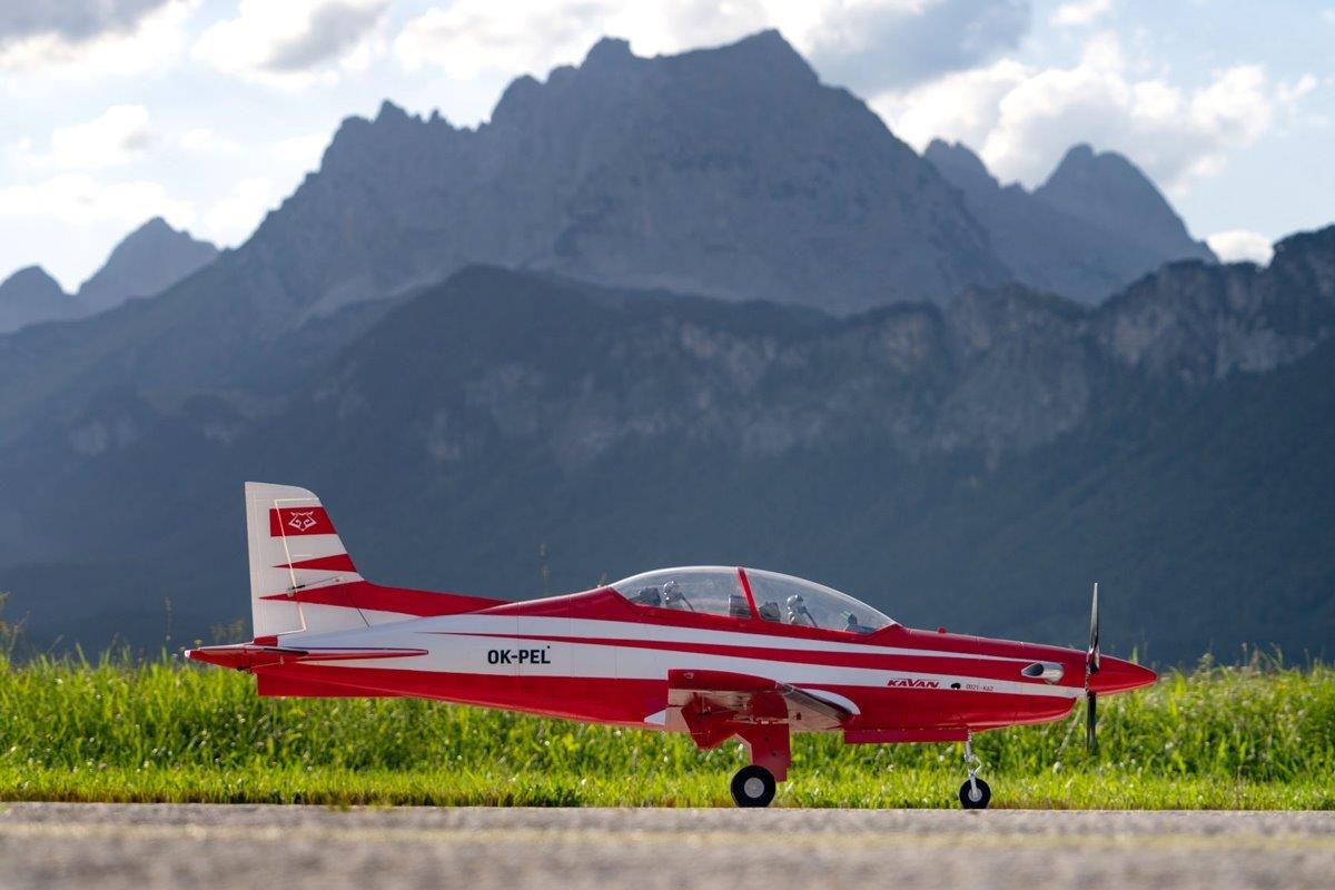 KAVAN Pilatus PC-21 1450mm ARF - red - 23