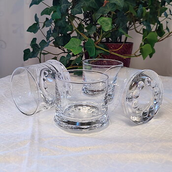 String of pearls glas av Timo Sarpaneva