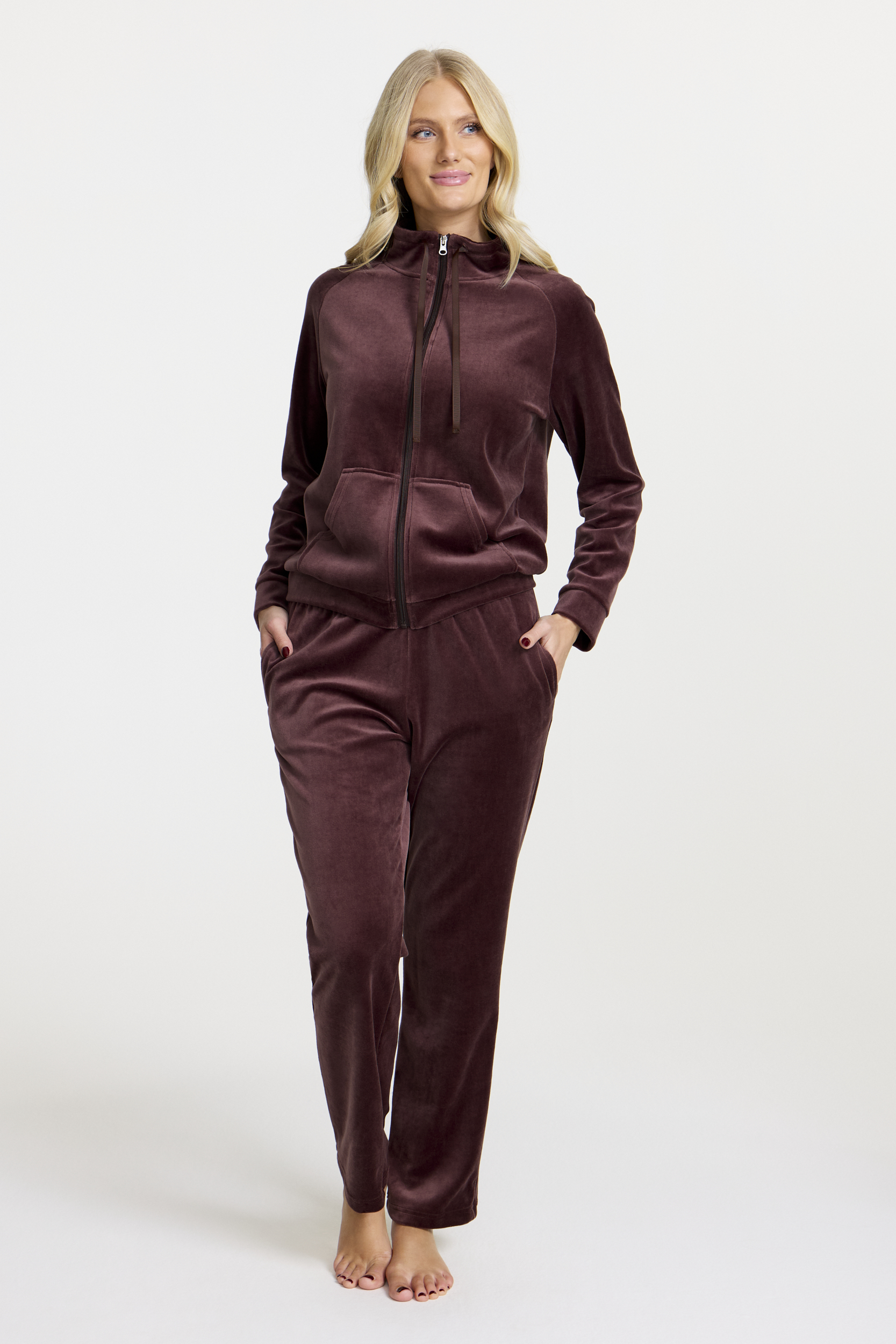 Damella 99200-157 Velour suit Samira Chocolate - 3