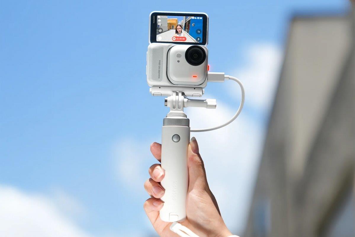 Insta360 1/4inch to 3-Prong Adapter (White) - 4