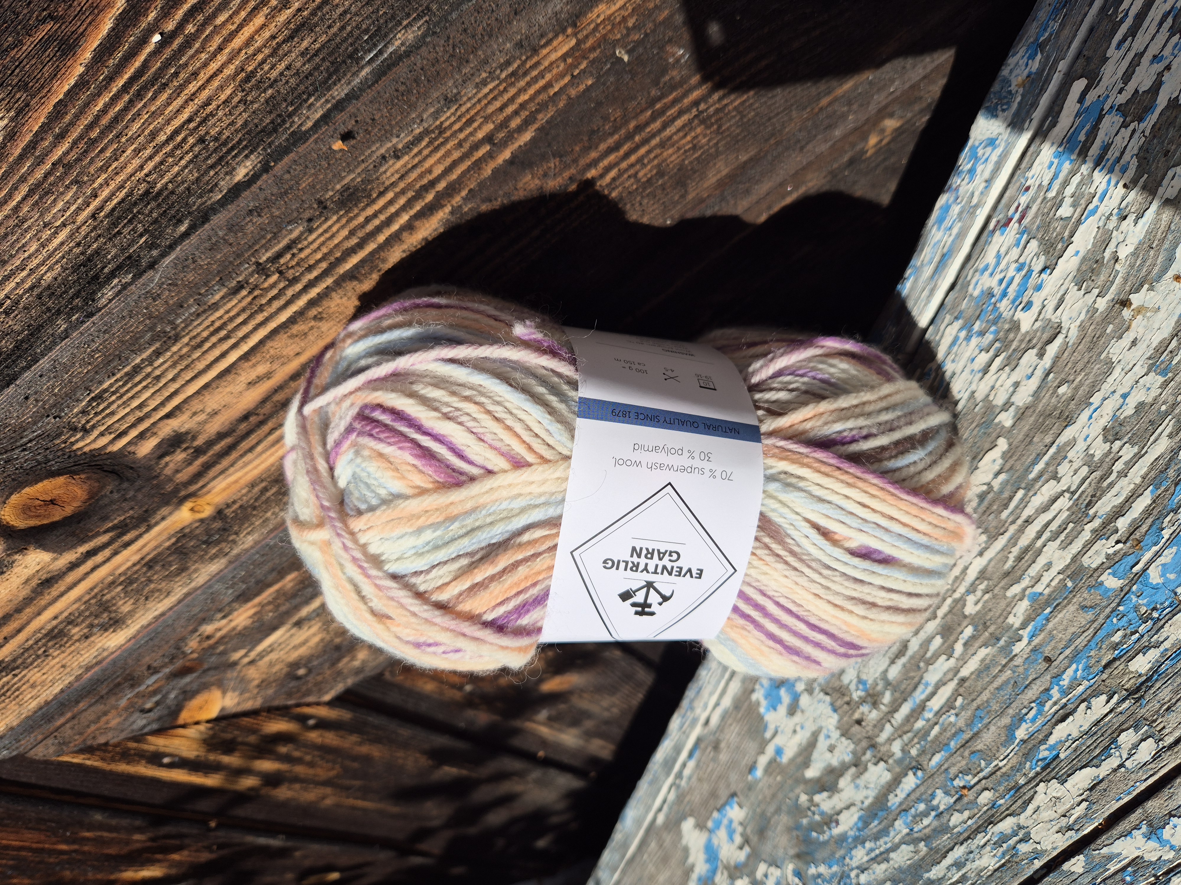 Äventyrligt garn 7612 Rosa striper 100gr Dale garn