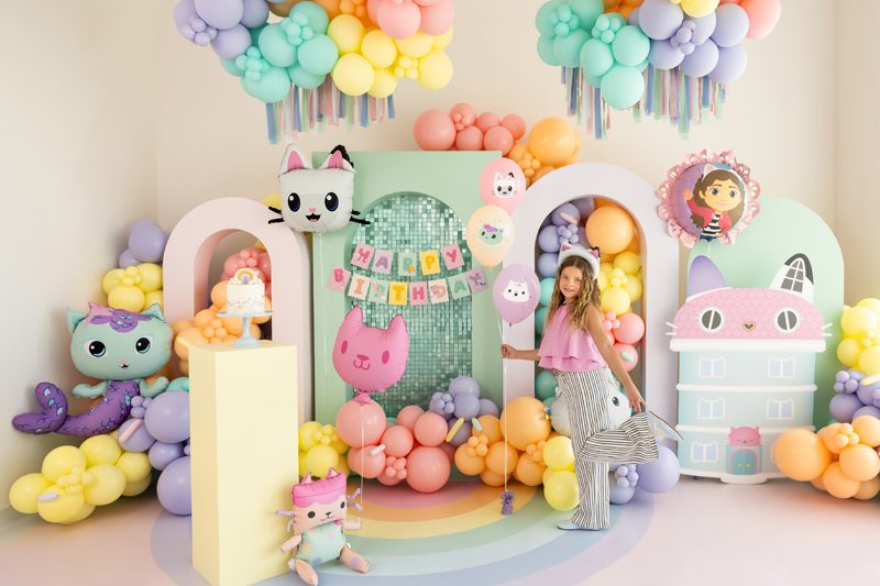 Gabby's Dollhouse kalas med Happy Birthday girlang