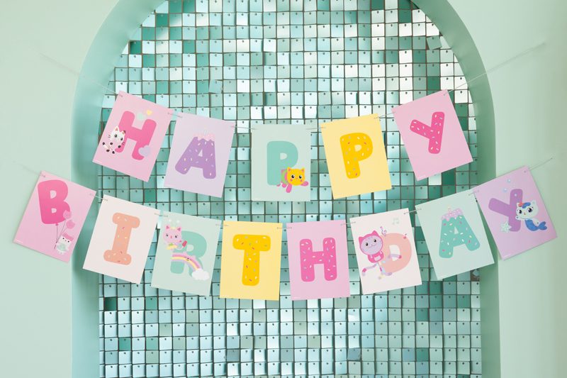 Happy Birthday girlang med motiv från Gabby's Dollhouse