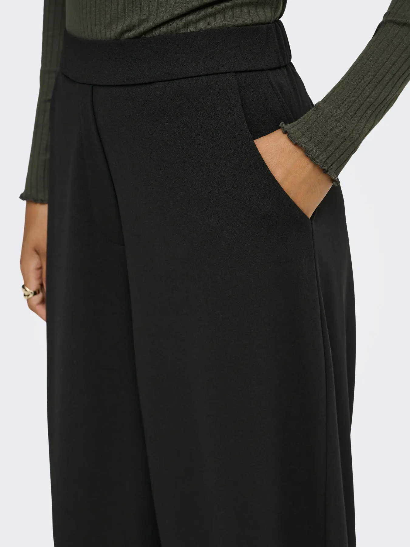 Jacqueline de Yong - Geggo Barrelbyxa Svart - 7