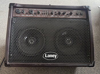 Laney LA35C trubadurförstärkare