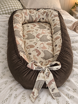 Babynest brun med skogens djur- Färdigsydd