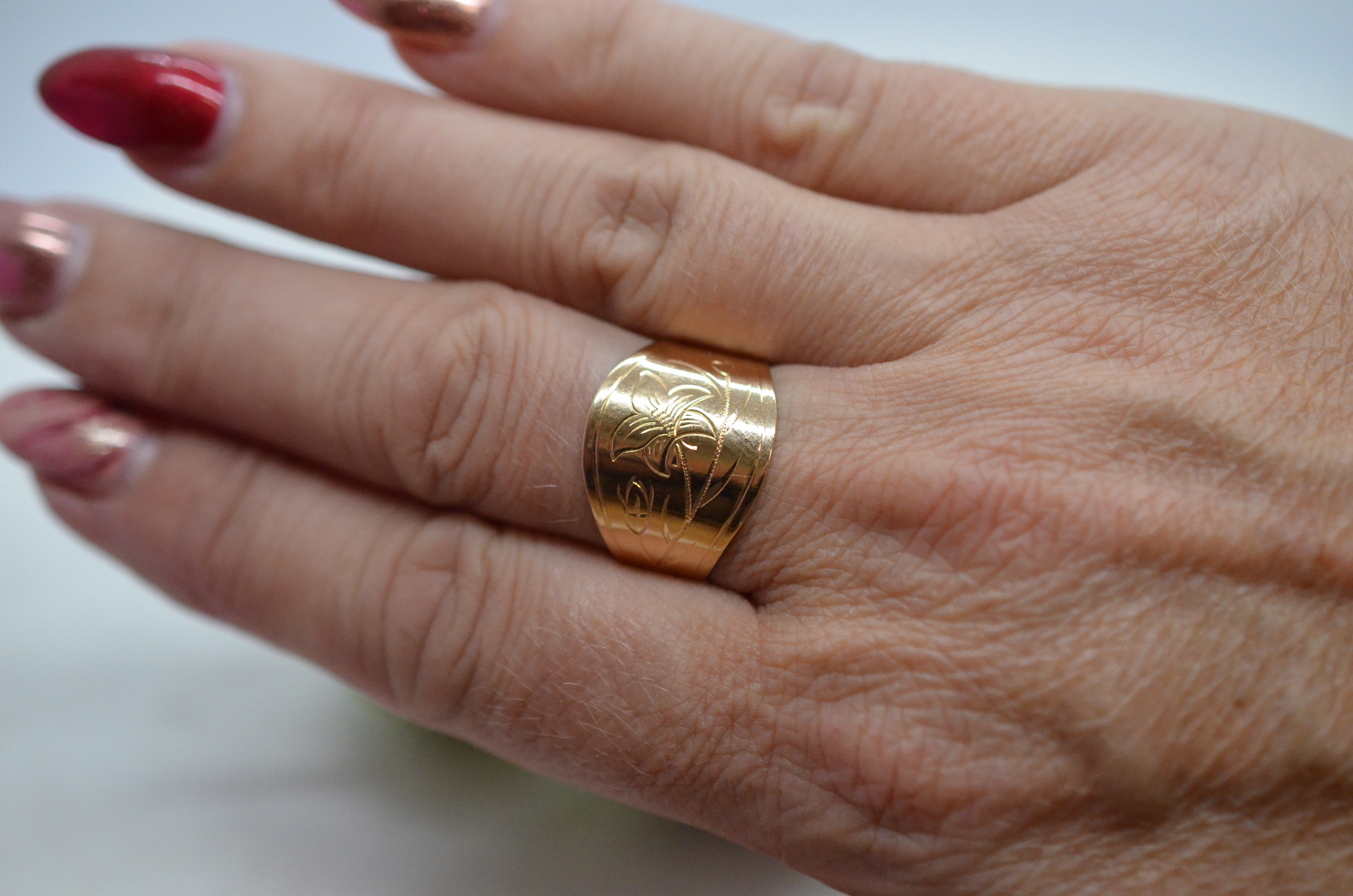 Vintage 18k patterned ring - 3