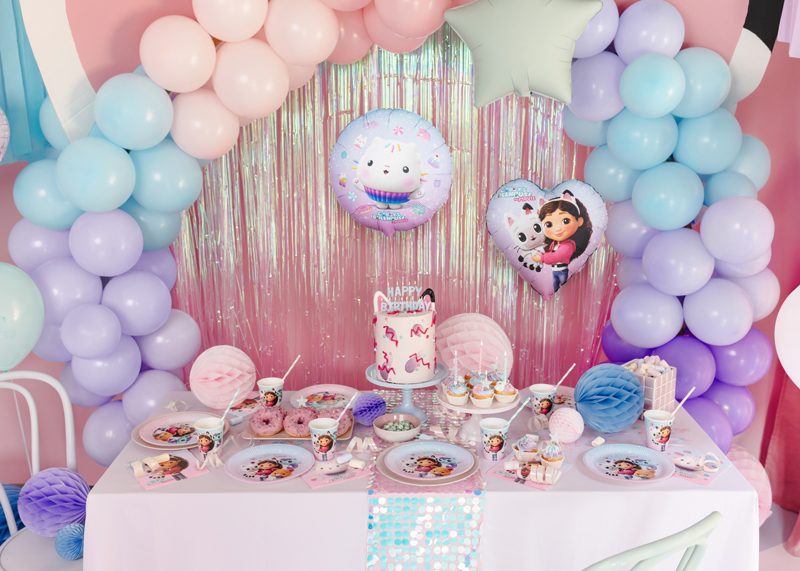 Gabby's Dollhouse kalasdukning med Cakey ballong