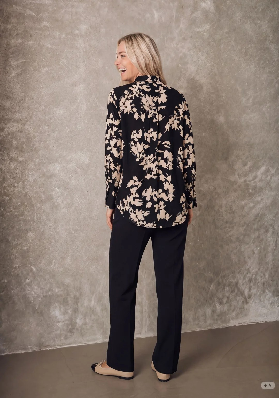 Ane Shirt - Black W/Cream - Isay