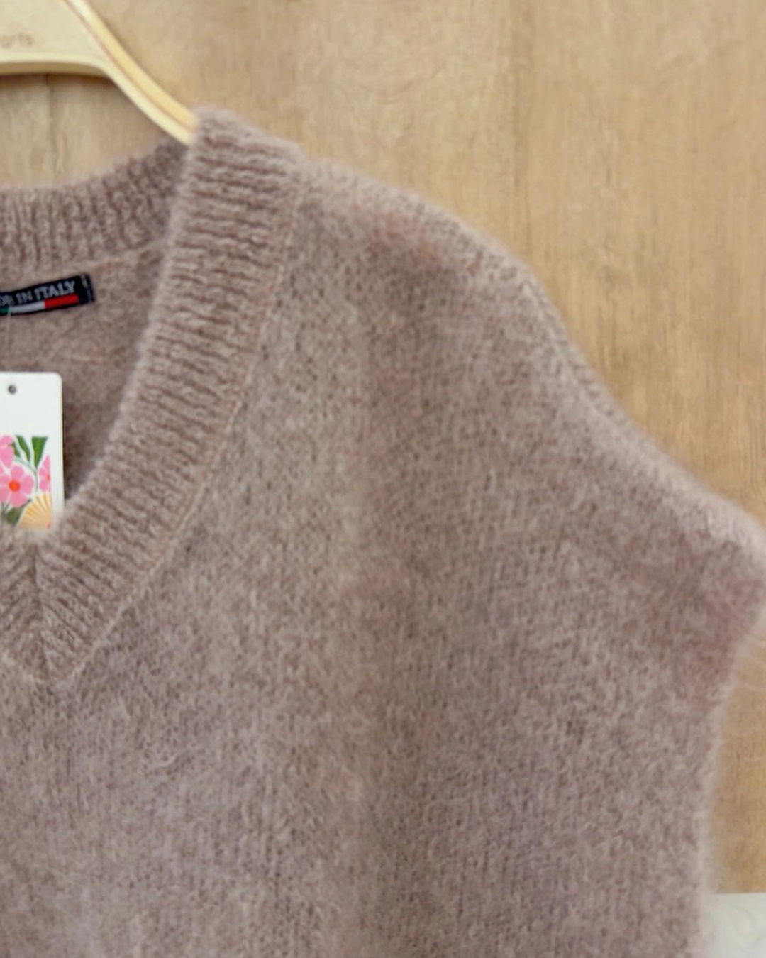 Mohairväst onesize v-ringad beige - 4