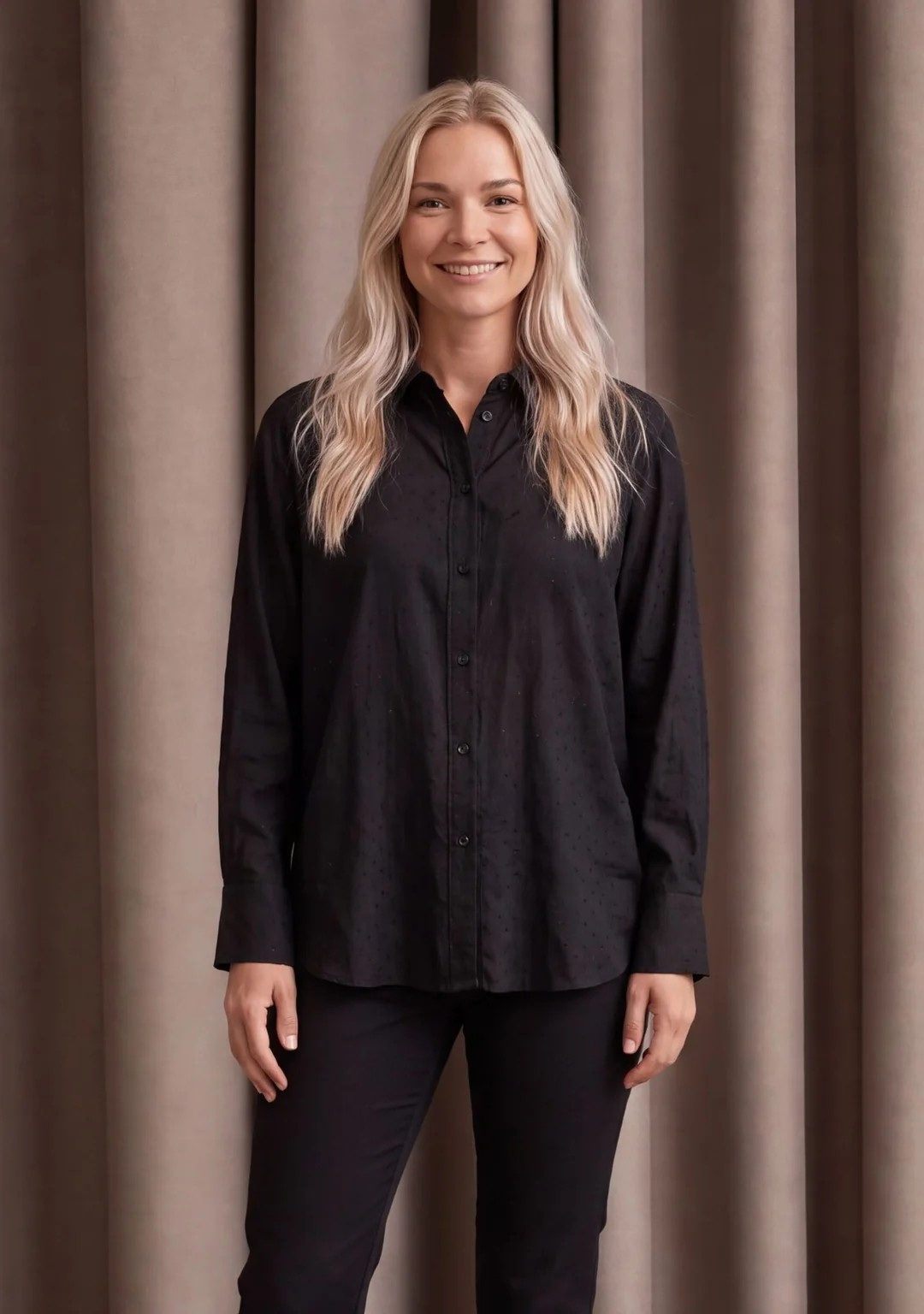Kate Shirt - Black - Isay