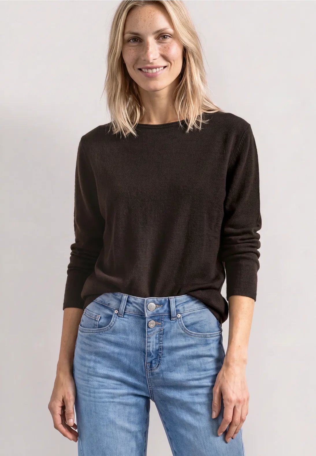 LTD QR Rolled Edge U-Boat Sweater - Black Coffee - Street One