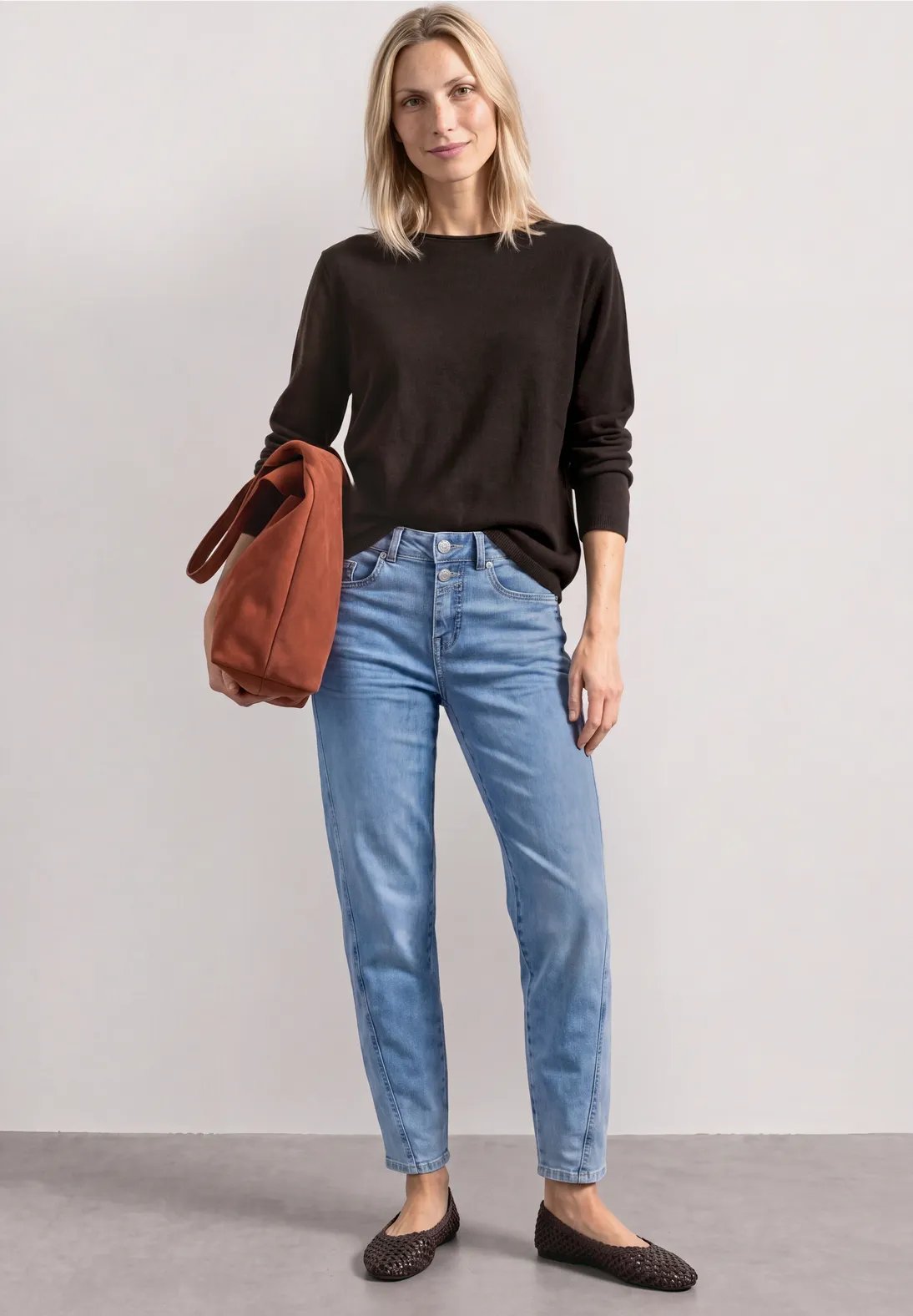 LTD QR Rolled Edge U-Boat Sweater - Black Coffee - Street One - 4
