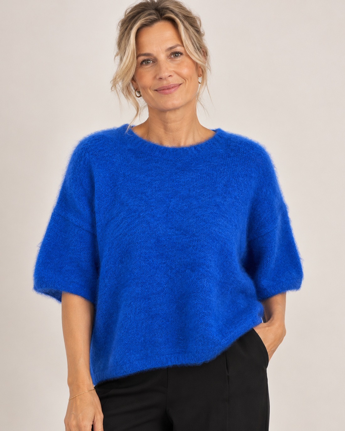 Mohairjumper Augusta kort ärm rundringning kornblå