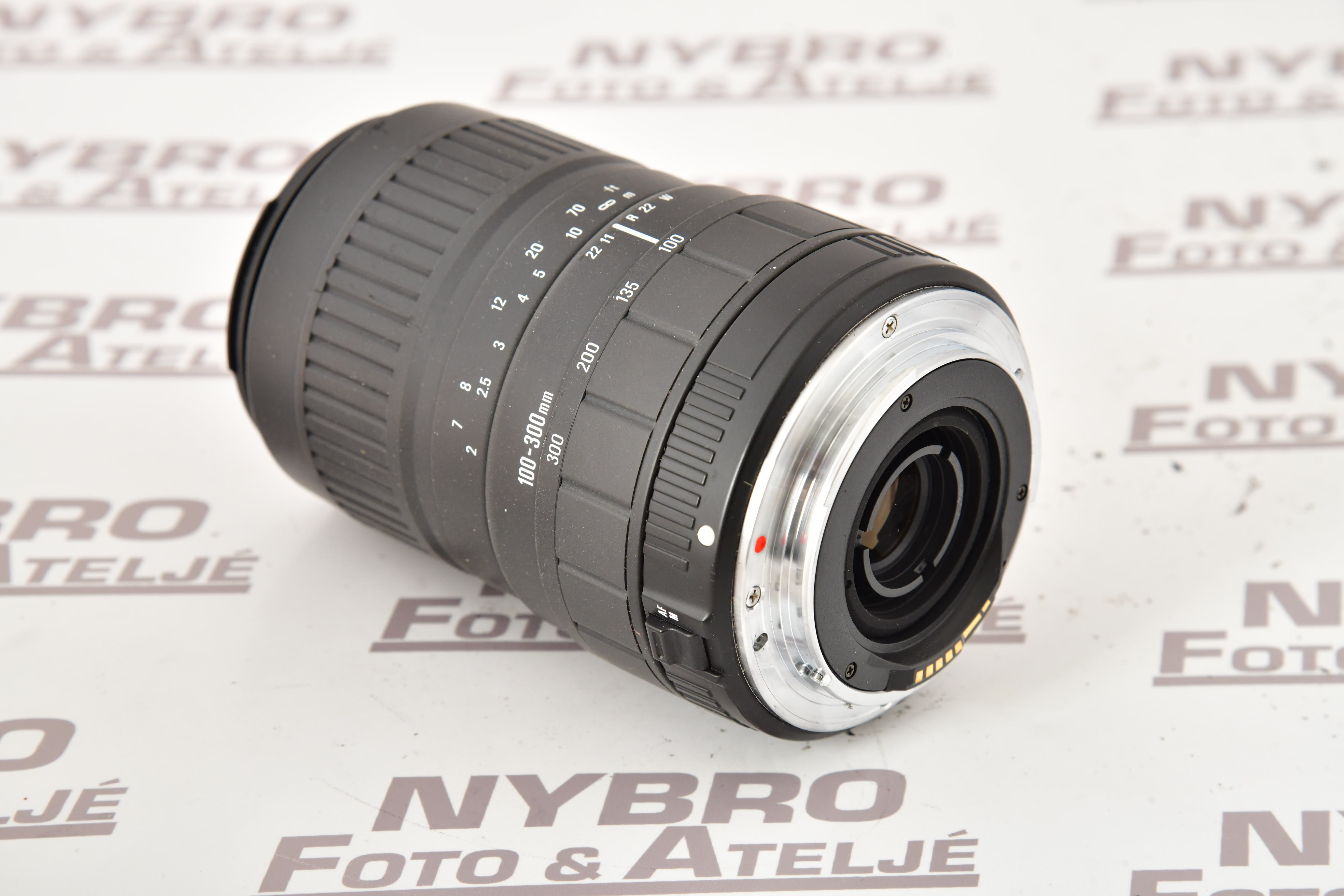 Sigma 100-300/4,5-6,7 UC för Canon - 2