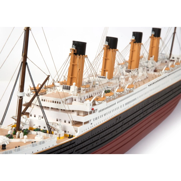 Titanic 896mm, 1/300 - 5