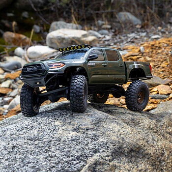 AXIAL 1/30 Axial SCX30 Toyota Tacoma (Battery & Charger Included) Green