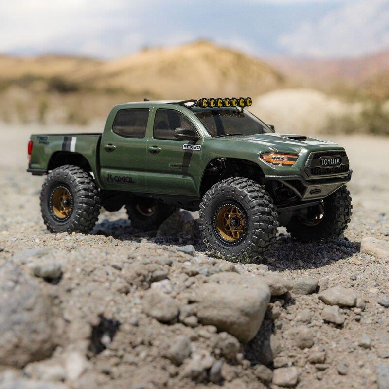 AXIAL 1/30 Axial SCX30 Toyota Tacoma (Battery & Charger Included) Green - 7