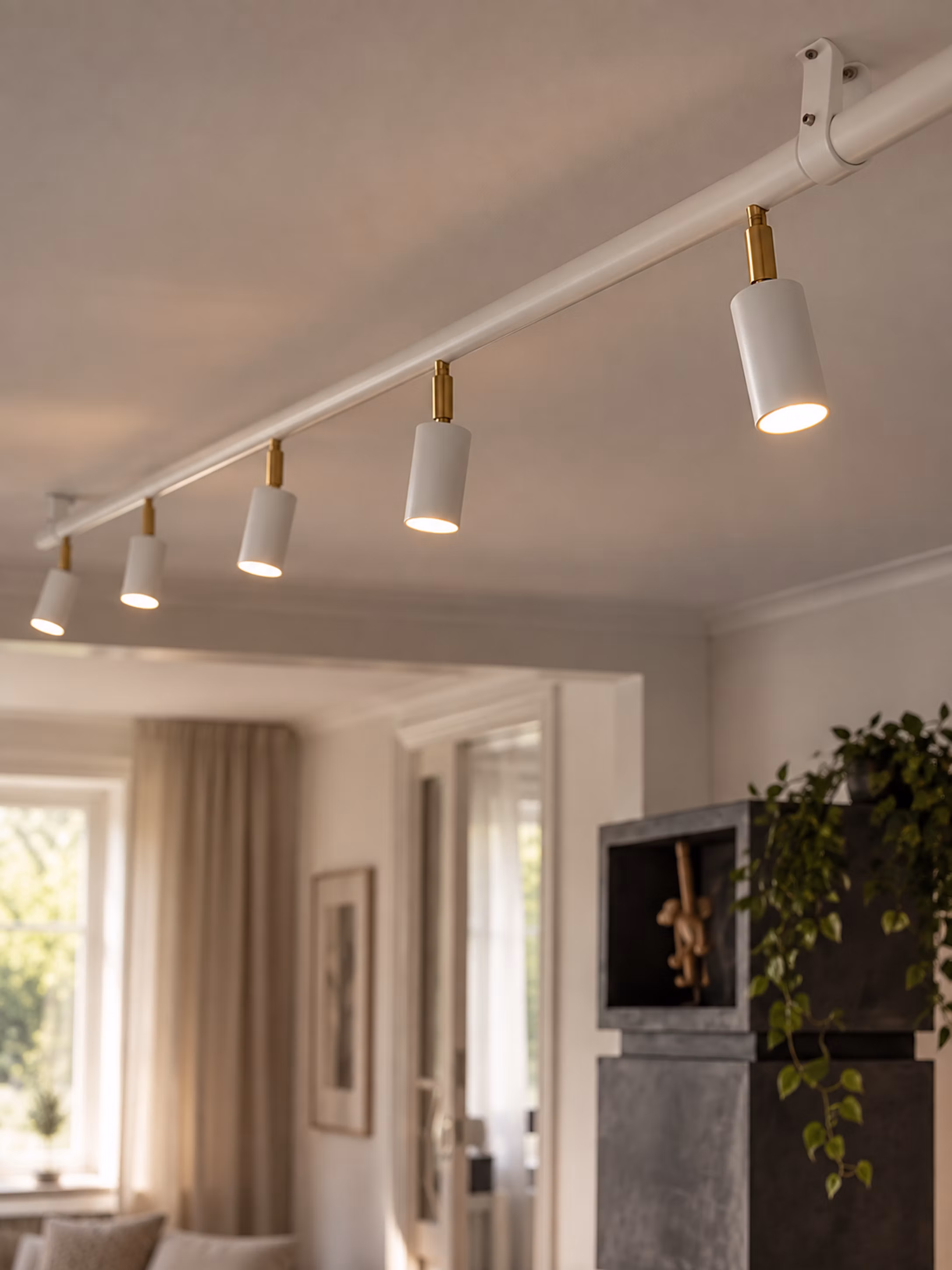 Örsjö Starlight tak och vägglampa -vit struktur