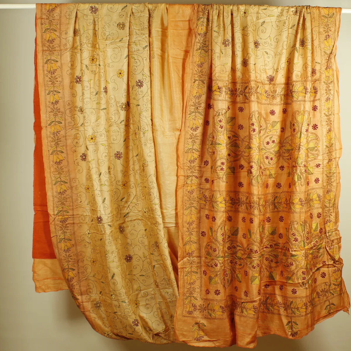 Handbroderad Indisk SidenSari Ljust Tegelorange