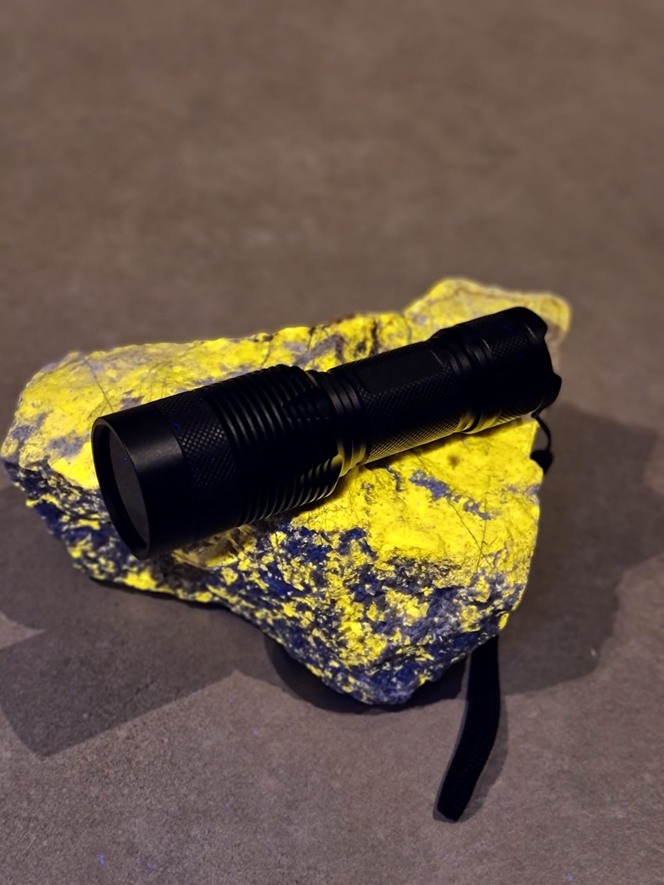 UV-lampa Colorgems A365-Ultra 2.0, 365 nm, 18 W, >8000 mW