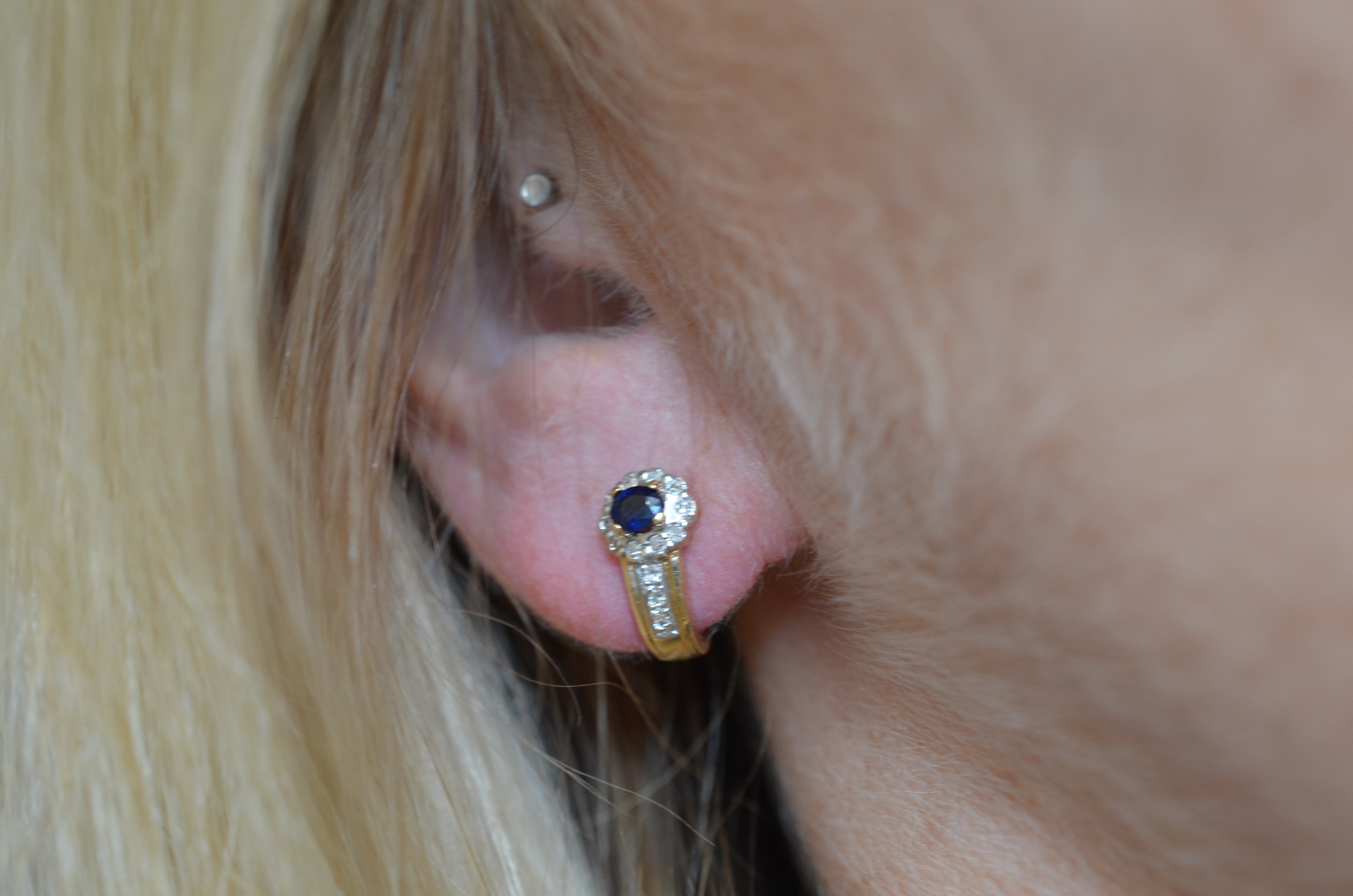 Second Hand 18k örhängen med safir och diamanter - 4