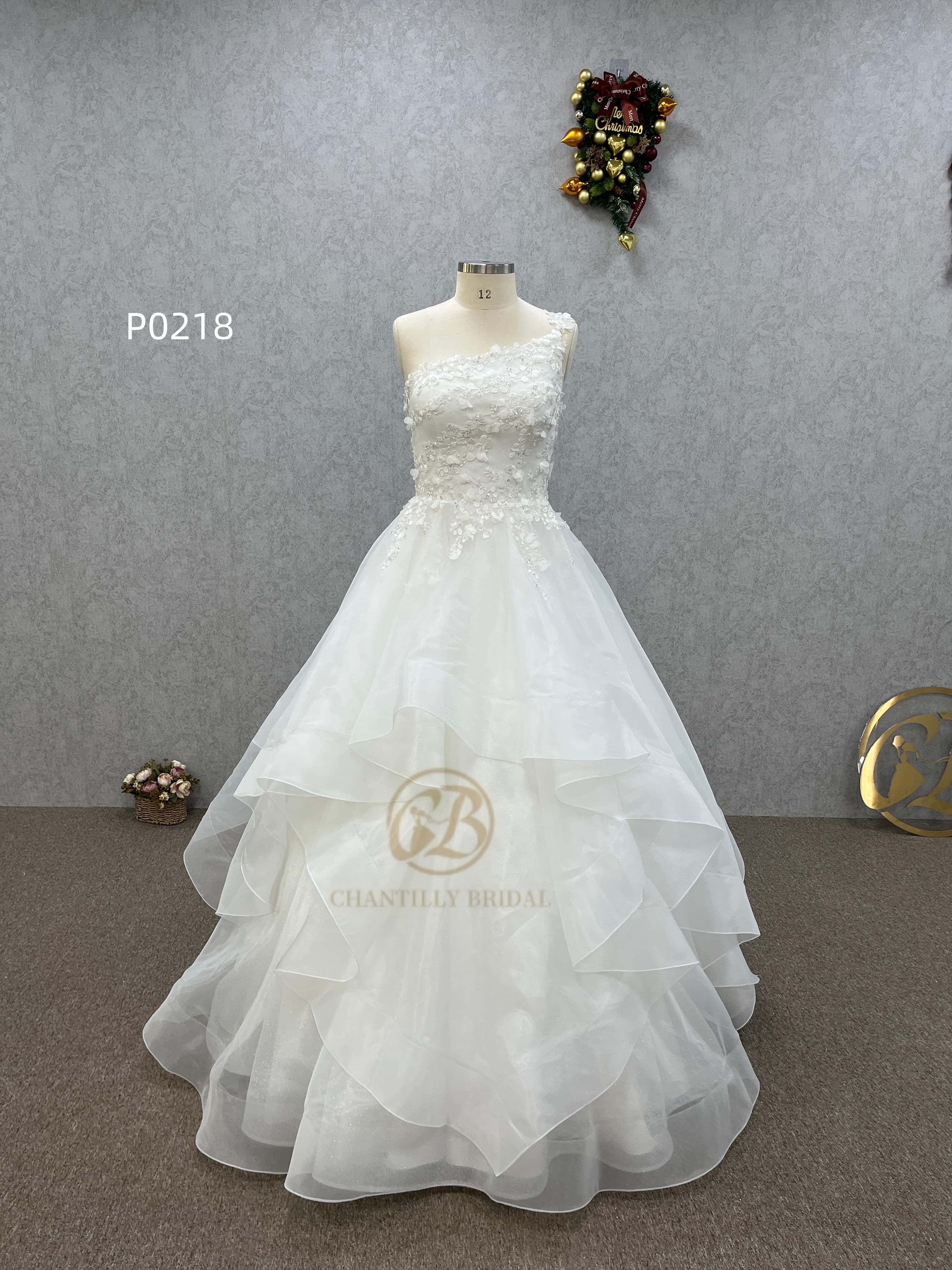 Chantilly Bridal  P0218