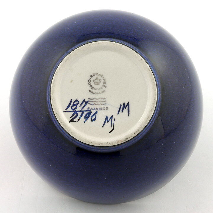 Marianne Johnson (Tenera 1958) Rounded Bowl with Colorful Flower Decor 11 cm