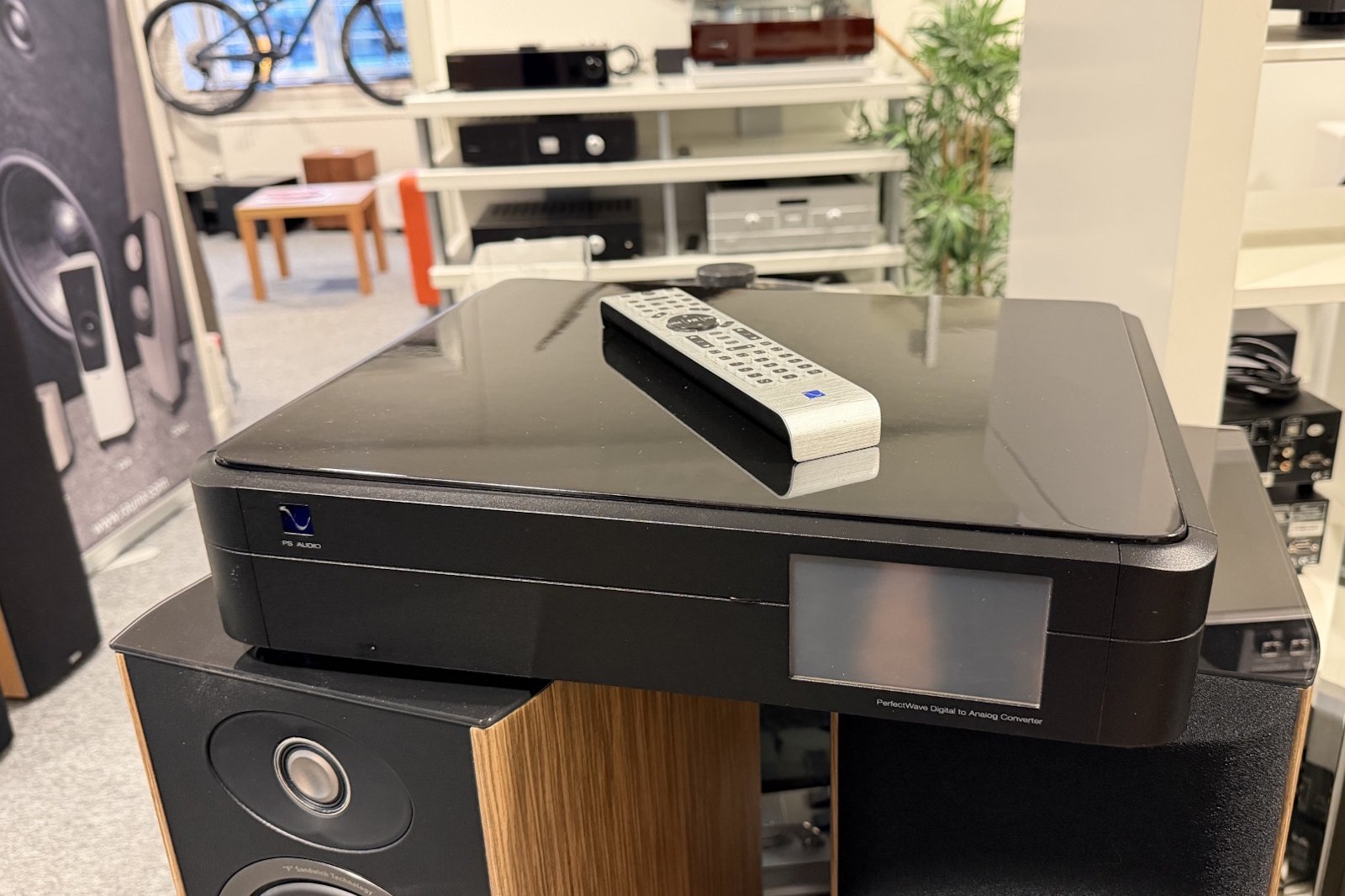 PS Audio PerfectWave DirectStream DAC - Beg - 3