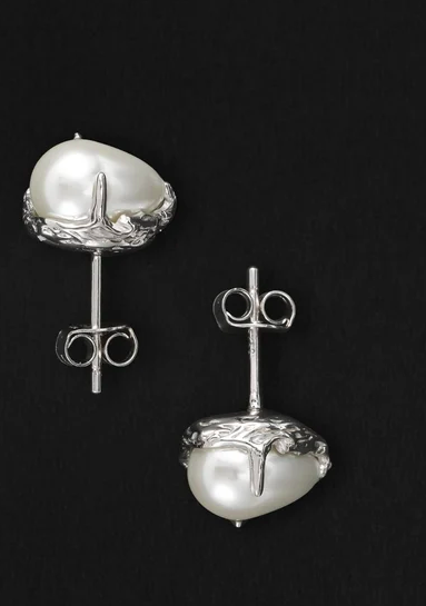 Droplet Pearl Studs | Silver 