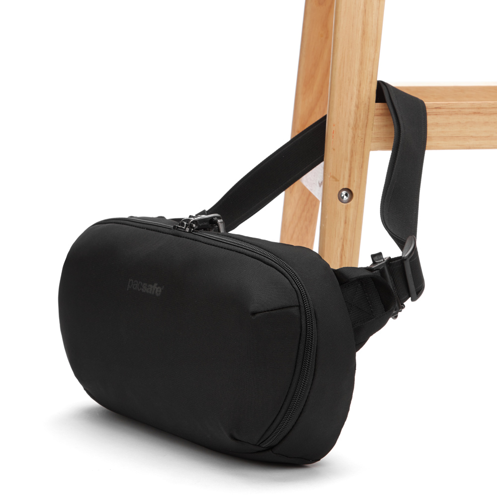 Stöldsäker väska - PACSAFE V Urban Sling  Anti-Theft Sling Pack Black - 8