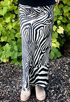 Cosy House Kjol Glansig Zebra