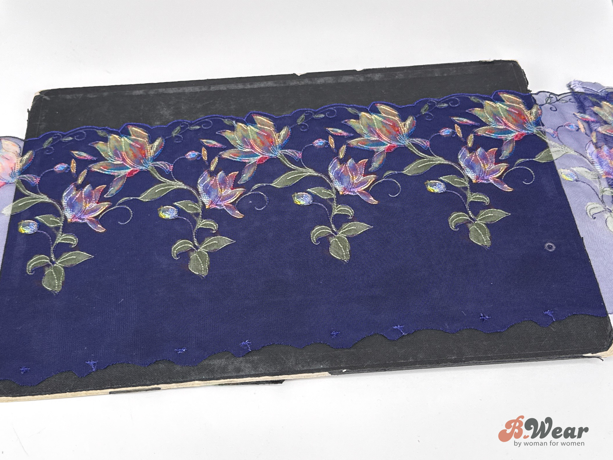 Dark blue lace with colorful flowers - 18 cm - 3