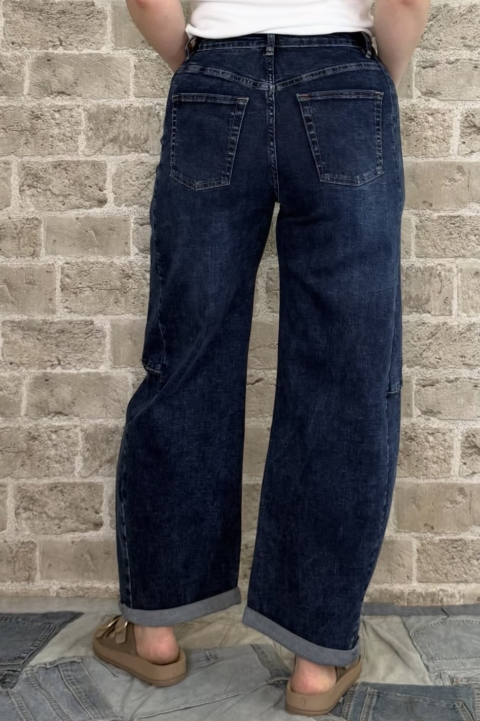 Cabana Living - Mowita Barrel Jeans Dark Denim - 3